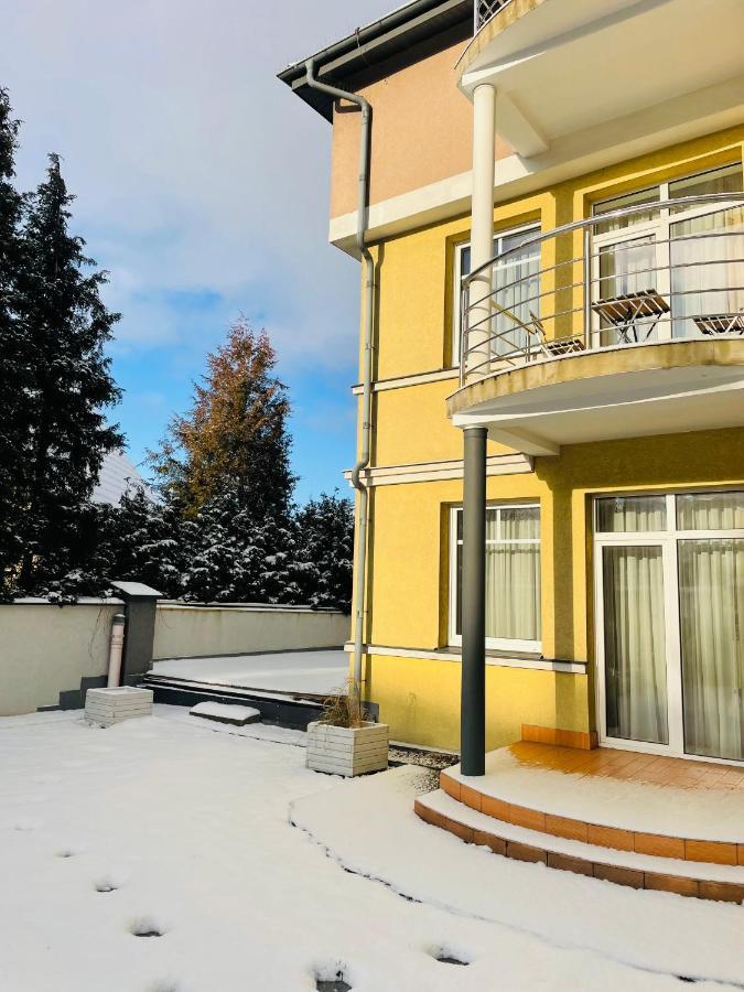 Апарт-готель La Petite & 3*